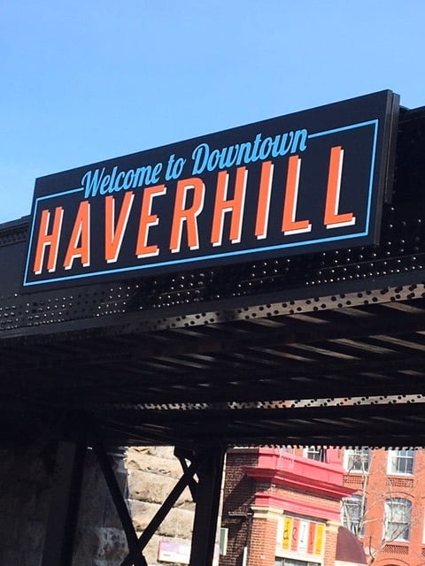 welcome-to-haverhill-sign